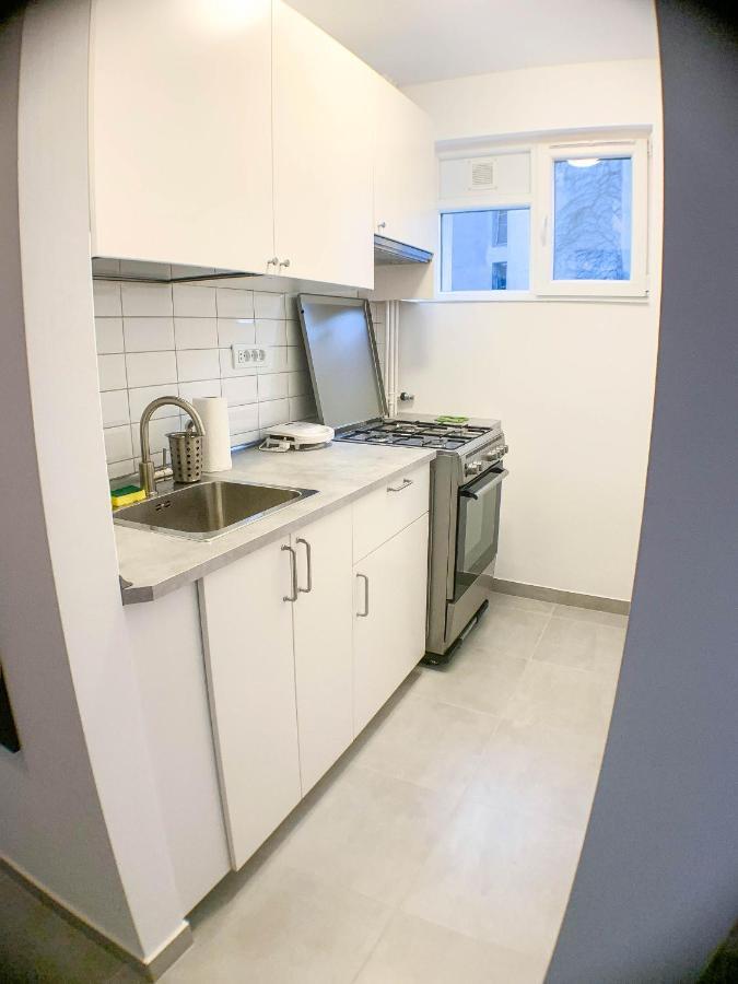 Luterana Studio Apartment Bucareste Exterior foto